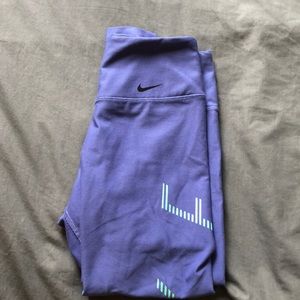 Nike Cropped Dry Fit Leggings